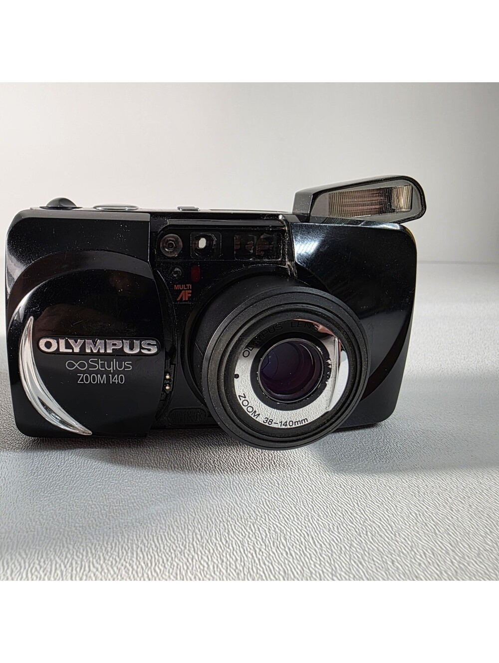 Olympus Stylus 140 Zoom Point & Shoot 35mm Film All Weather Camera TESTED W/Case